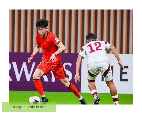 新星闪耀绿茵场：未来之星崭露头角引领足球新潮流