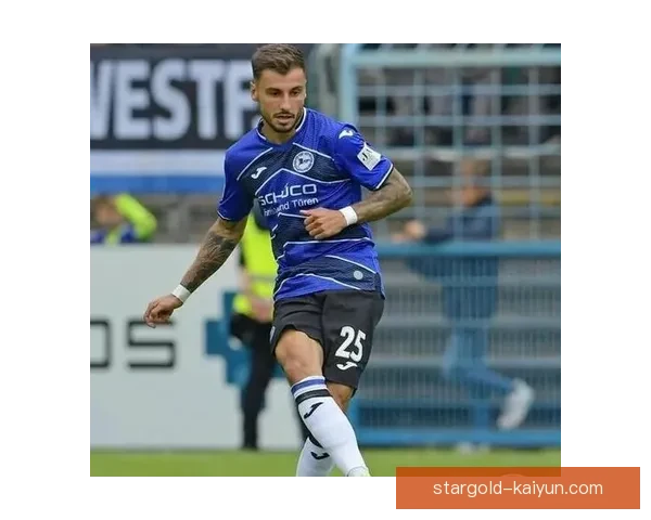 阿斯帕斯近期状态回暖，比赛稳定性逐渐提升引人关注