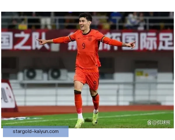 孙兴慜左右脚均衡射门技术持续提升，进攻端表现稳健