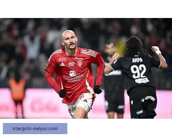 布雷斯特本赛季控球能力表现稳健，中场组织效率持续提升